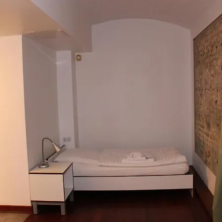 Gls Hotel